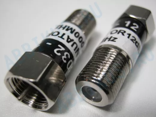 8032/12   F-штекер / F-гнездо аттенюатор 12 дБ